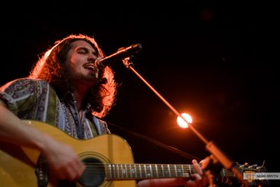 Alex Francis @ Vicar Street, Dublin by Sean Smyth (14-4-17) (1 of 6)