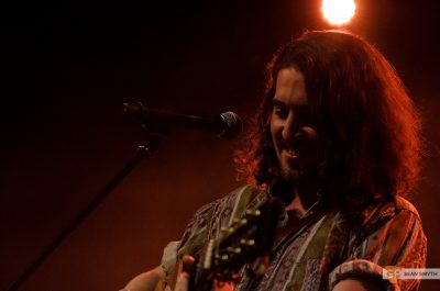 Alex Francis @ Vicar Street, Dublin by Sean Smyth (14-4-17) (4 of 6)