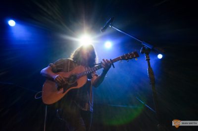 Alex Francis @ Vicar Street, Dublin by Sean Smyth (14-4-17) (6 of 6)