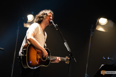 Snow Patrol at The Olympia Theatre, Dublin by Sean Smyth (15-1-20) (16 of 20)
